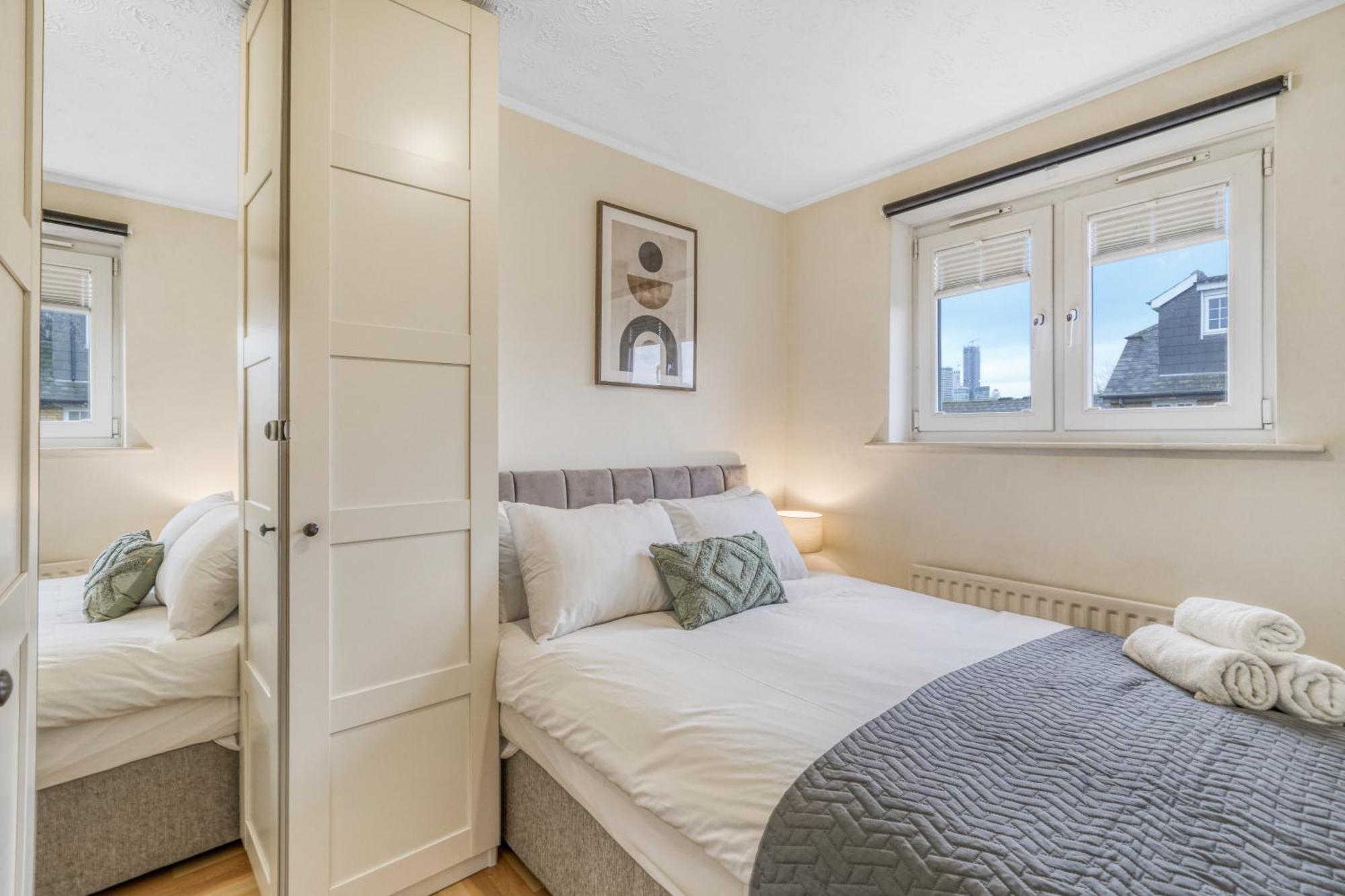 Executive 4 Bedroom Town House In Canada Water Free Wifi & Parking By City Stay Aparts London Eksteriør bilde