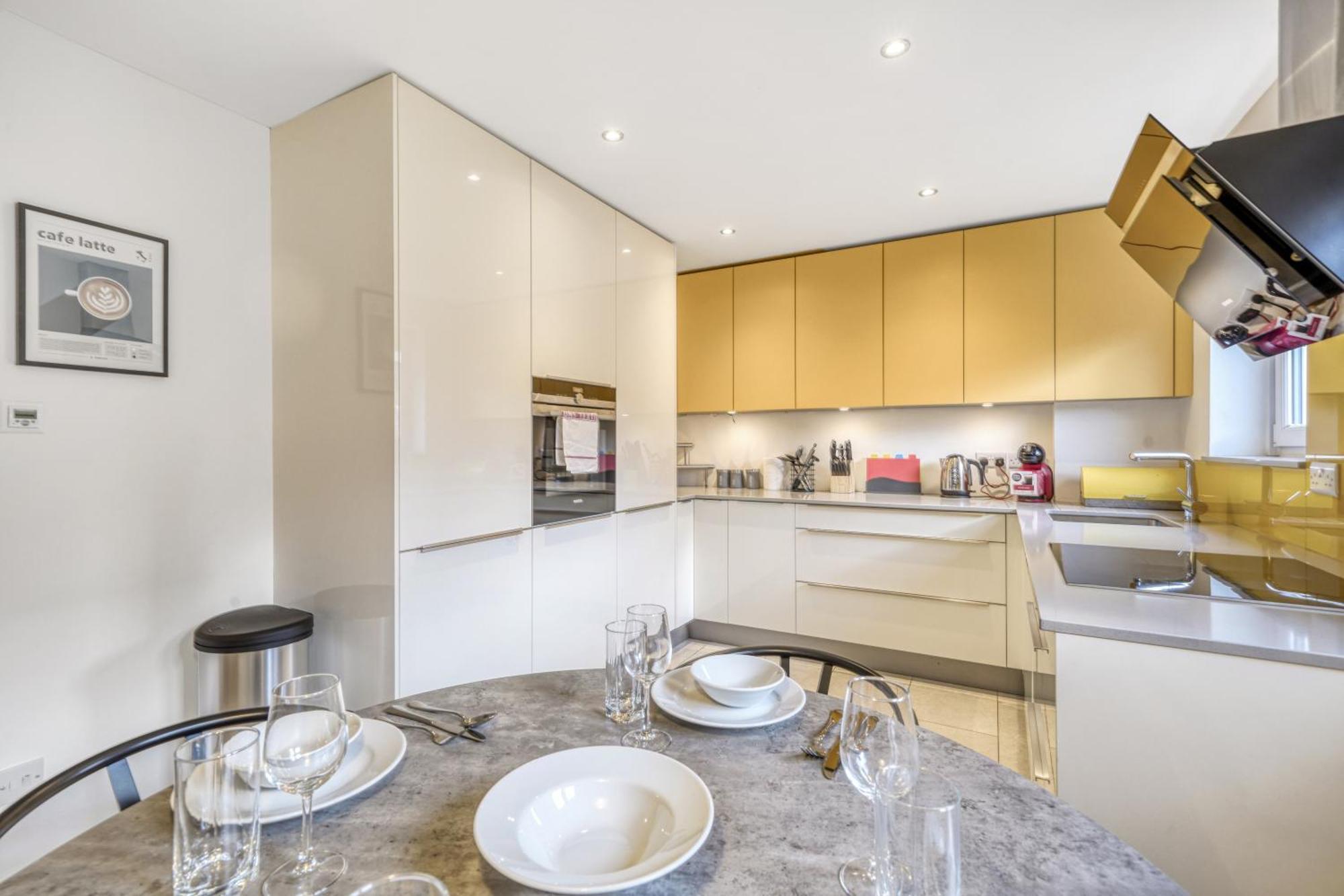 Executive 4 Bedroom Town House In Canada Water Free Wifi & Parking By City Stay Aparts London Eksteriør bilde